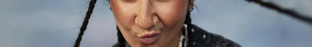 Jeunes et queer : comment la Gen Z redéfinit le couple et le genre en amour