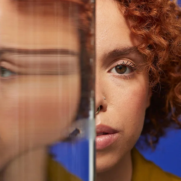 Comment les micro-rejets du quotidien fragilisent notre confiance en amour