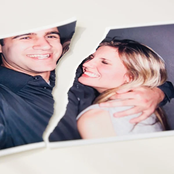 Pourquoi on reste obsédé.es par des histoires qui ont mal fini ?