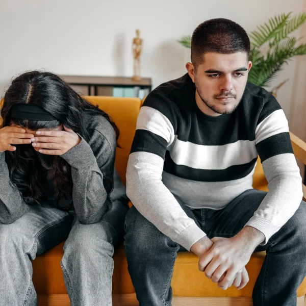 Les premiers mois après avoir emménagé ensemble sont les plus dangereux